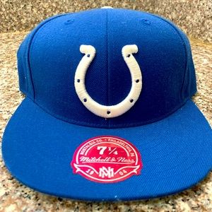 Mitchell & Ness Indianapolis Colts fitted baseball cap size 7 1/4!